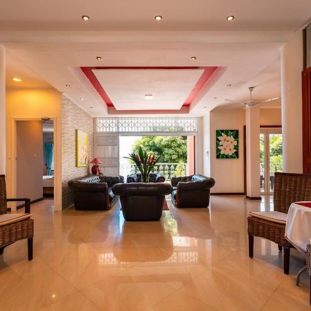 Glacis Heights Villa Экстерьер фото