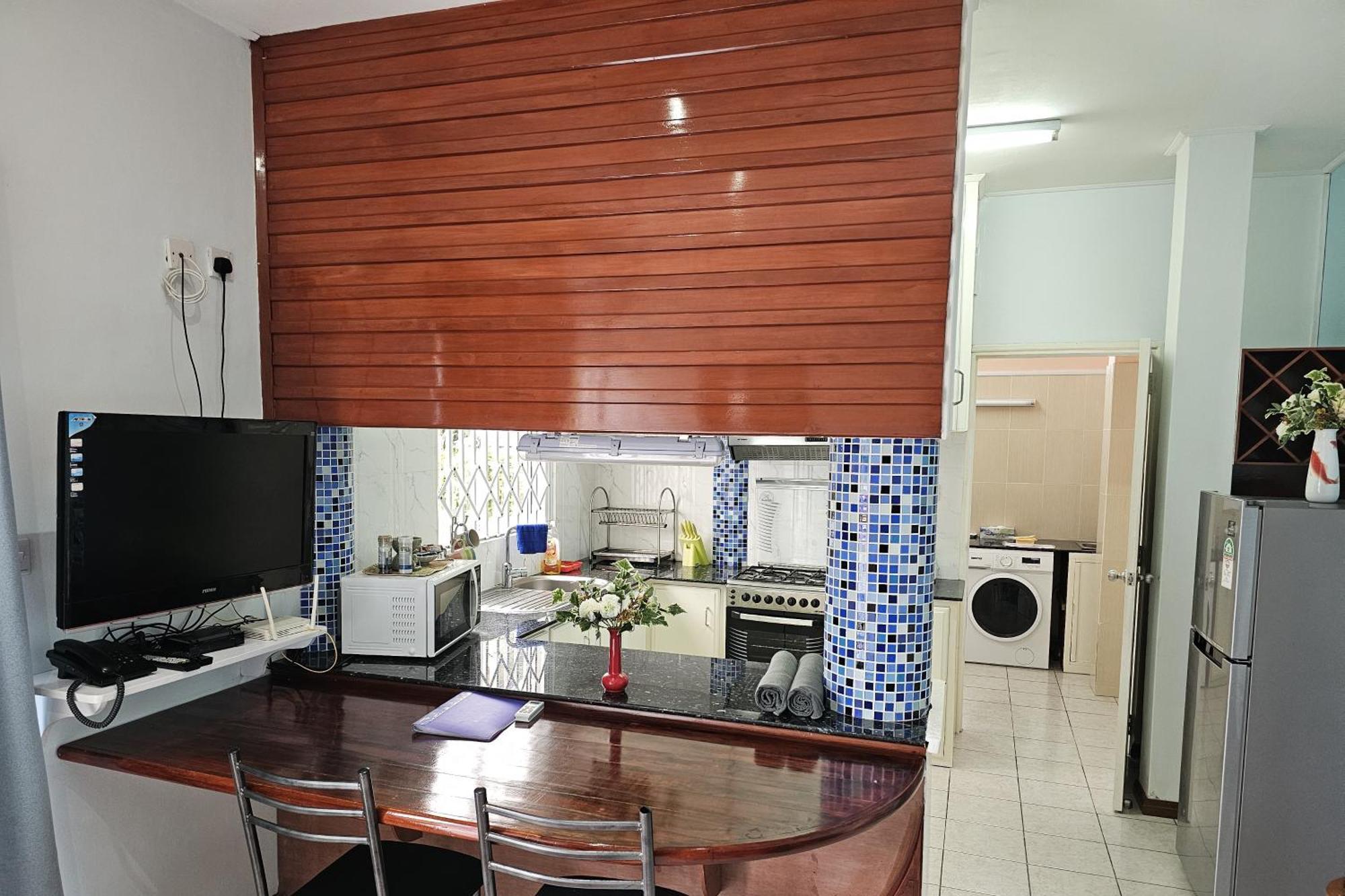 Glacis Heights Villa Экстерьер фото