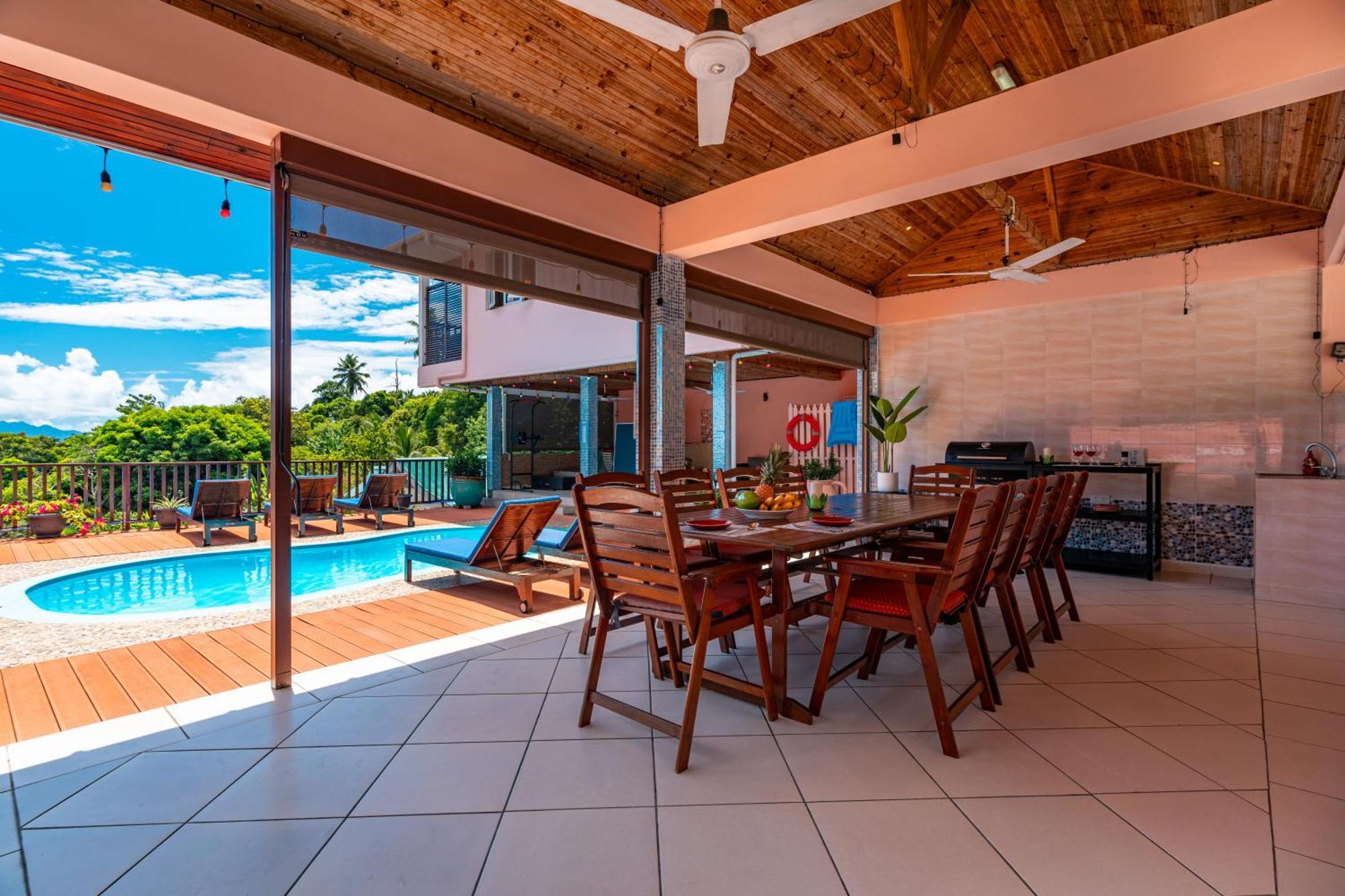 Glacis Heights Villa Экстерьер фото